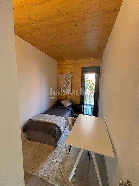 Foto 2bb369c3-b15e-41b7-b1eb-53ea0bbad017. Alquiler piso  de diseño, con piscina y garaje en alquiler c. de ángel gonzález tejedor en Madrid