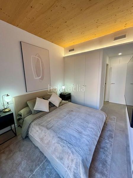 Foto baa9b64d-a75e-4409-abd0-e3d5762fbb42. Alquiler piso  de diseño, con piscina y garaje en alquiler c. de ángel gonzález tejedor en Madrid