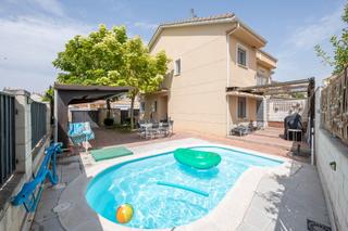 Casa a Titulcia. Chalet pareado en venta  titulcia, madrid