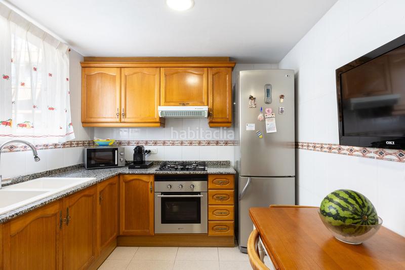 Foto 2f5982f5-7323-4f84-b770-bf700249064c. Piso  en venta c gayano lluch en Torrefiel Valencia