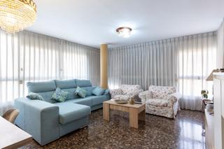 Pis a Torrefiel. Piso en venta  c gayano lluch