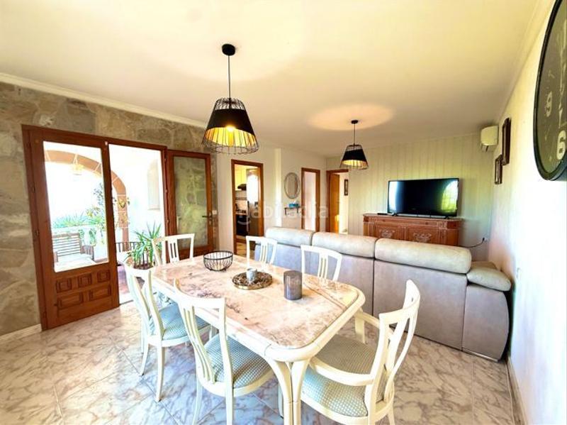 Foto a752bc69-8d64-4bb8-b9f2-ae476929f6ed. Casa chalet a lo largo con vista panoramica en Font d´en Carròs (la)