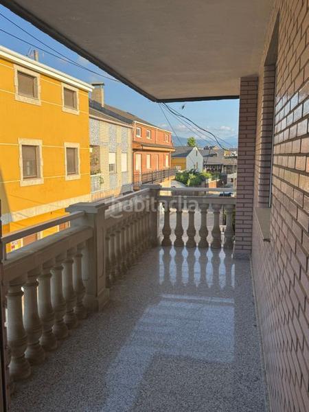 Foto 6526b46a-ef9c-4198-9396-4c73280e8365. Casa a schiera con riscaldamento in Cacabelos