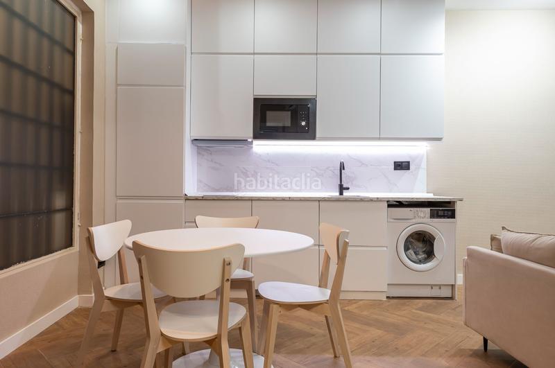 Foto bb3876e9-3ebf-4431-a360-d9788af6e949. Apartamento loft en venta en cortes, centro en Cortes-Huertas Madrid