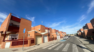 Casa en Villaverde Alto. Chalet pareado en venta  villaverde alto, casco histórico de vil