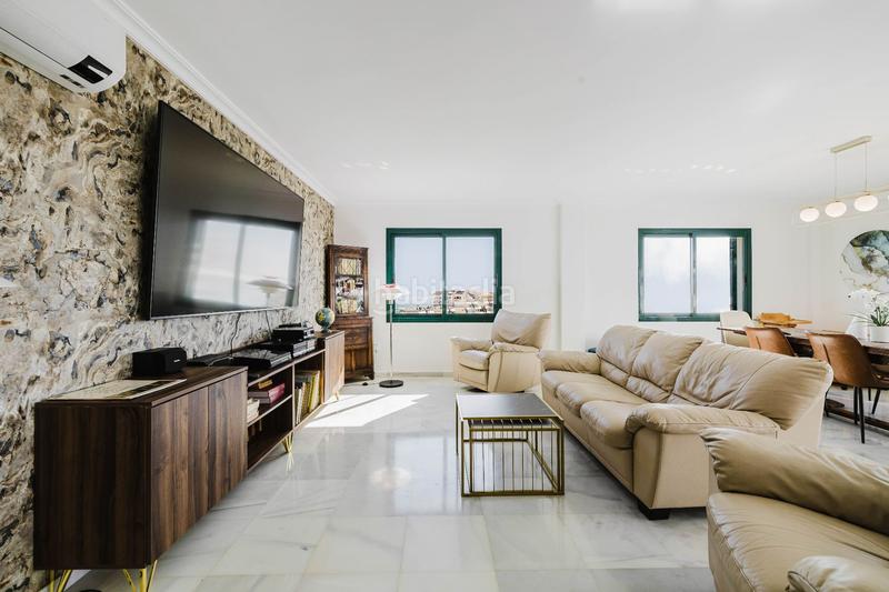 Foto 662149b9-3478-4fd5-aa52-d2376f360962. Attique avec chauffage piscine dans Zona Centro Comercial Torrequebrada Benalmádena