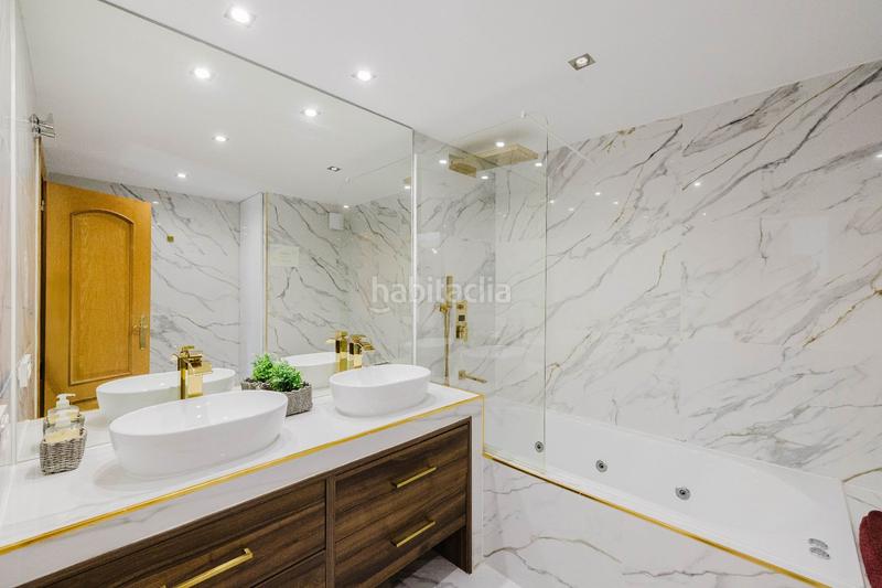 Foto f9319f9c-f3e4-457d-9c3f-5b63d8f7d9dd. Attique avec chauffage piscine dans Zona Centro Comercial Torrequebrada Benalmádena