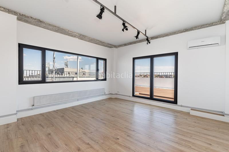 Foto 38b95ea2-bd3d-4737-b2fb-92ca722d9858. Ático  en venta Simancas en Simancas Madrid