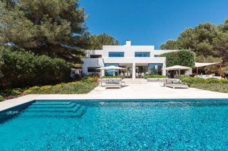 Maison à Marina Botafoc-Talamanca. Villa en venta  sant joan de labritja