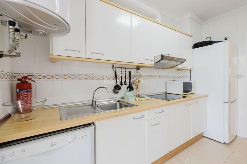 Foto 67a47d8f-9ff9-492d-9947-30d6ffa710aa. Attico con riscaldamento piscina in La Carihuela - Los Nidos Torremolinos