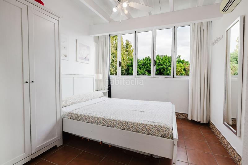 Foto 91dc9e0f-7e25-487b-b490-ef19fb43a190. Attico con riscaldamento piscina in La Carihuela - Los Nidos Torremolinos