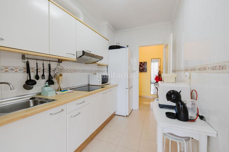 Foto e22b22fe-74a2-46d2-a58b-aef080a34b2a. Attico con riscaldamento piscina in La Carihuela - Los Nidos Torremolinos