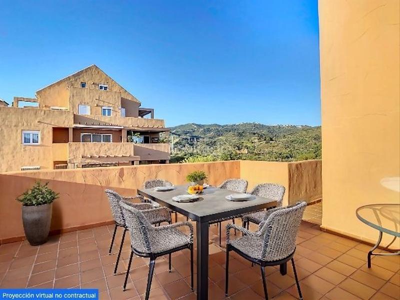 Foto b9bc1e58-eb62-48f6-ad06-b92d22cf078c. Location attique avec piscine dans Santa María Marbella