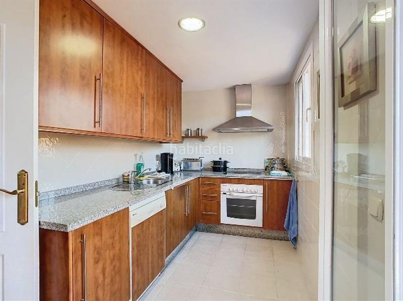 Foto d75d8bbb-d2ca-4a18-8646-01b7aa5e0757. Rent penthouse with pool in Santa María Marbella