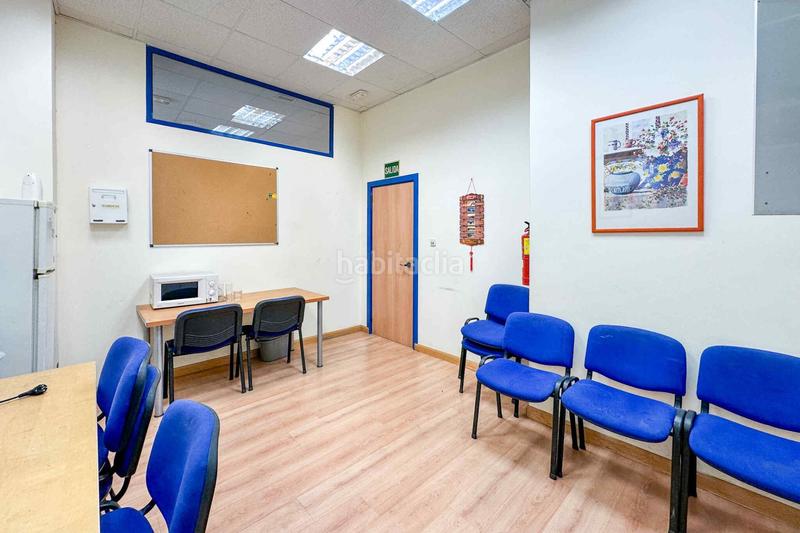 Foto 1045c080-ecea-4042-ae4f-baea42dc2f05. Bureau dans Las Tablas Madrid