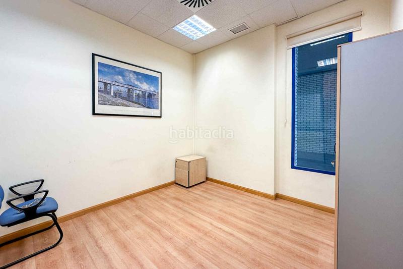 Foto 410ef051-7731-4d4f-a97d-4cbaefcfd726. Bureau dans Las Tablas Madrid
