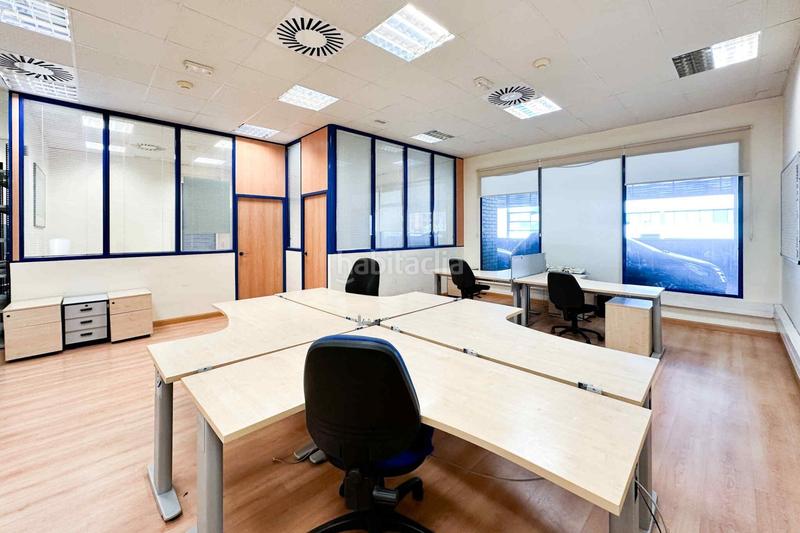 Foto 94354e0d-475f-4382-8cfb-57514ccda030. Bureau dans Las Tablas Madrid