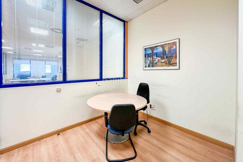 Foto 9807dec9-5c50-4ea6-a53d-6d95ee9a7185. Bureau dans Las Tablas Madrid