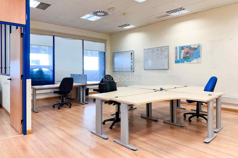Foto b98f6c7a-e295-460b-be3f-e80c0554bf2e. Bureau dans Las Tablas Madrid