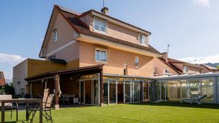 Maison à Fontenebro-Altavista. Chalet pareado en venta  collado villalba