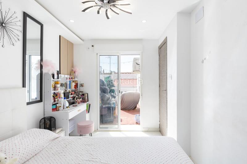 Foto 7114e052-143b-4495-8379-fdaea8e53f7b. Maison jumelée avec piscine dans Alginet