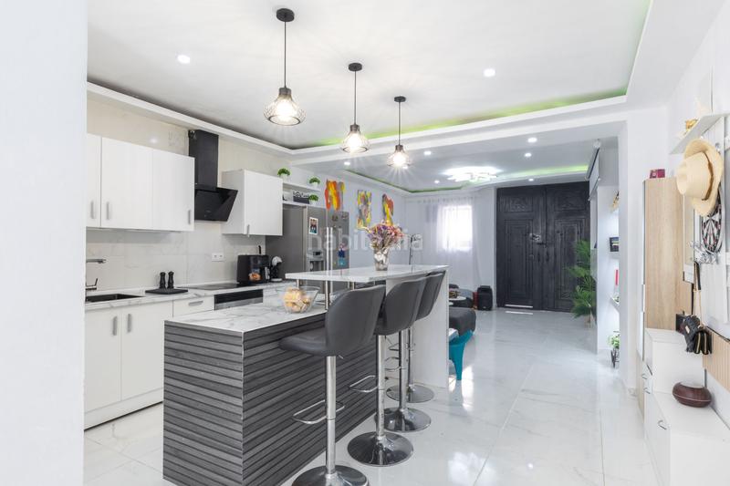 Foto deafe96d-40ab-4ea4-bde3-90bb85304ea2. Maison jumelée avec piscine dans Alginet