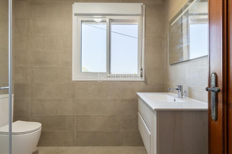 Foto 55d29826-18f9-47cb-a114-51624ba0cd92. Casa amb piscina a Playa de Gandía Gandia