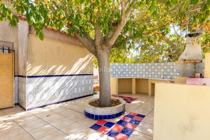 Foto d686adc3-8c36-4251-a706-7b1ff7c3b359. Casa amb piscina a Playa de Gandía Gandia