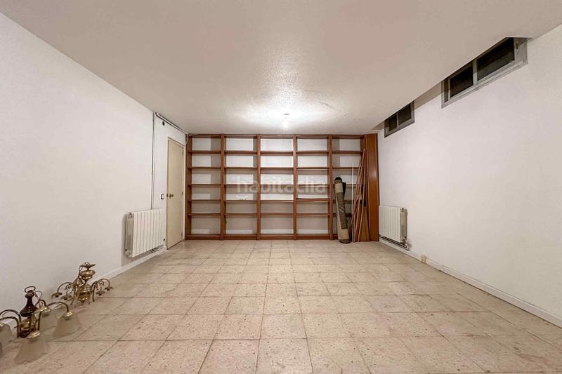 Foto 0fb7de31-2e89-4af0-822f-638bb4c2885f. Casa amb calefacció a Alameda de Osuna Madrid