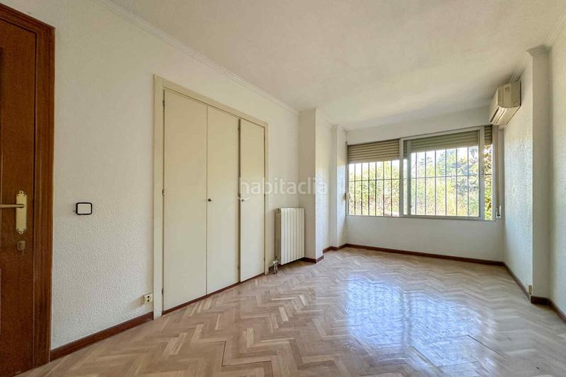 Foto 83bc2b89-a3ee-44e5-bbd5-7e50e964e09f. Casa amb calefacció a Alameda de Osuna Madrid