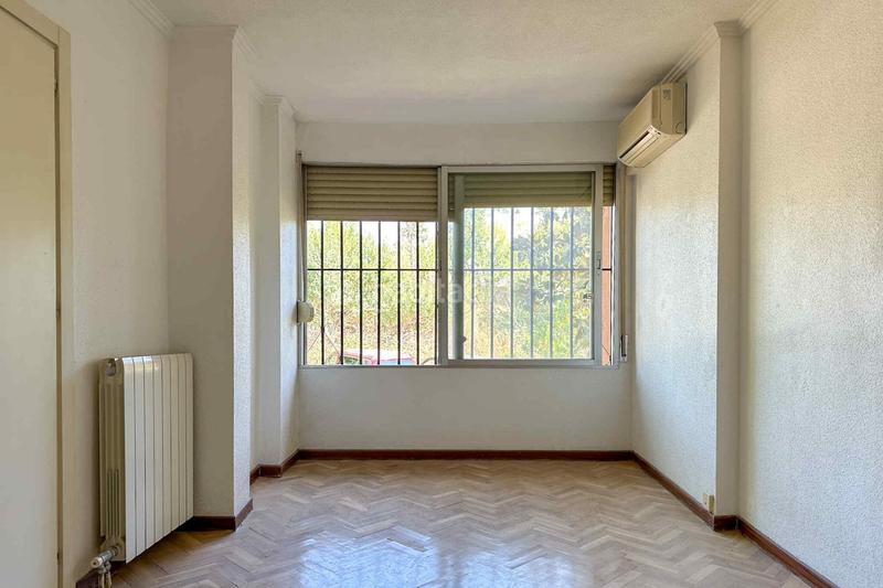 Foto f867828e-4323-4d4d-9743-1a65b2323d24. Casa amb calefacció a Alameda de Osuna Madrid