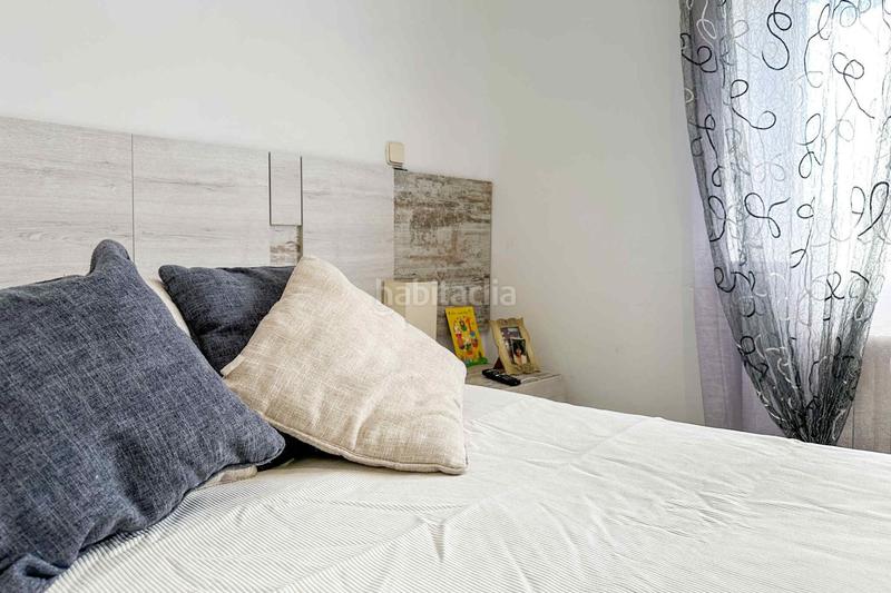 Foto 735b8007-32b4-48ac-9369-9c0332bd0b25. Piso  en venta moratalaz en Fontarrón Madrid