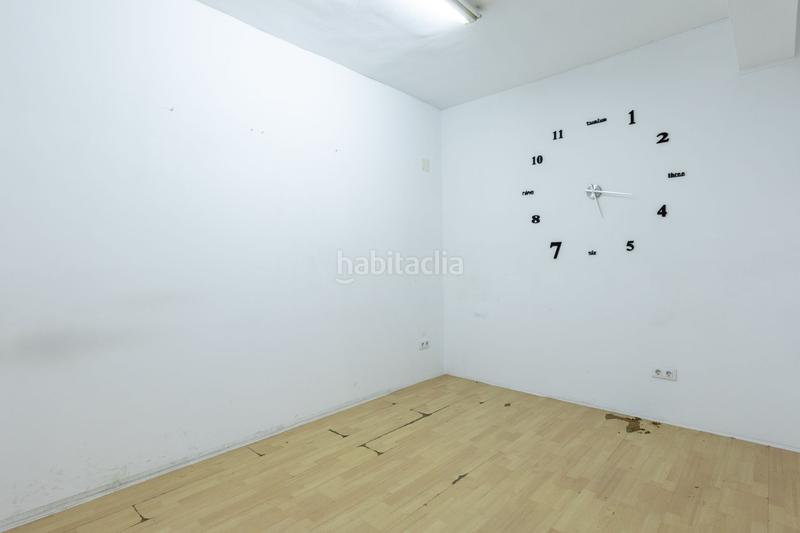 Foto 2a1b21e7-9e5f-4557-8d17-ef0abbbcdc2a. Locale commerciale in Malva Rosa Valencia