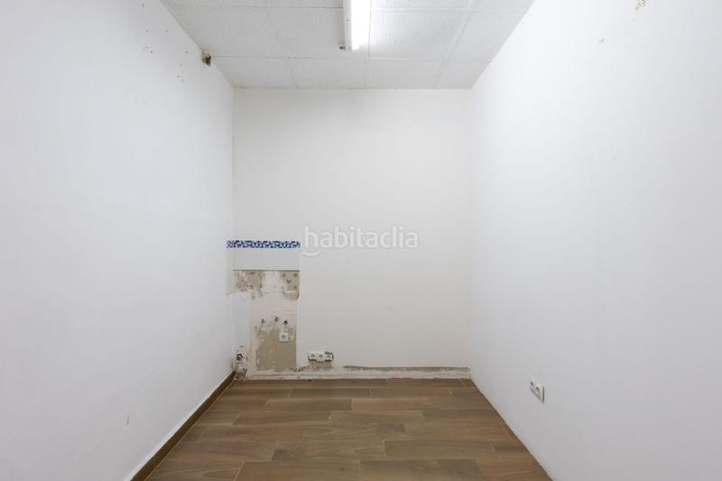 Foto 76283671-c628-4e25-92d2-8891ef5865e1. Locale commerciale in Malva Rosa Valencia