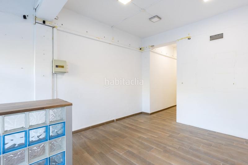 Foto f2a0cd10-c150-481f-85e0-7cc1b9f8d56e. Locale commerciale in Malva Rosa Valencia