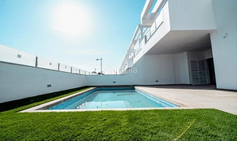 Foto fc670641-3c72-4465-8c0d-f61407db8079. Ático  en venta el balcón en balcón de Finestrat-terra marina Finestrat