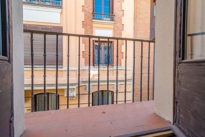 Foto d849335c-a1e8-43bc-9f36-2f00562b72d8. Flat with heating in Sol Madrid