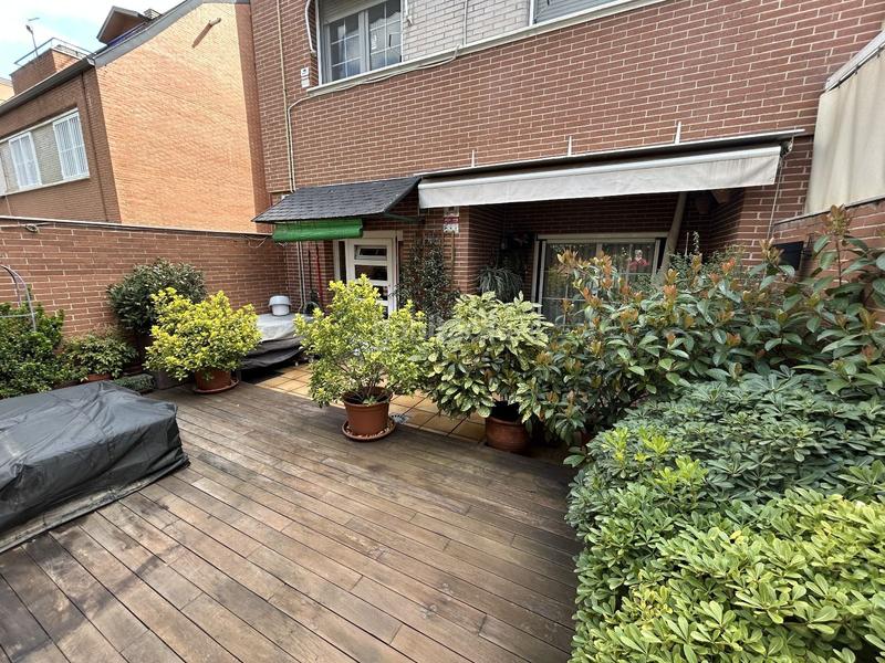 Foto 8dd11e25-a51b-40cc-9bc4-174519417d35. Casa chalet adosado en venta campo de las naciones en Madrid