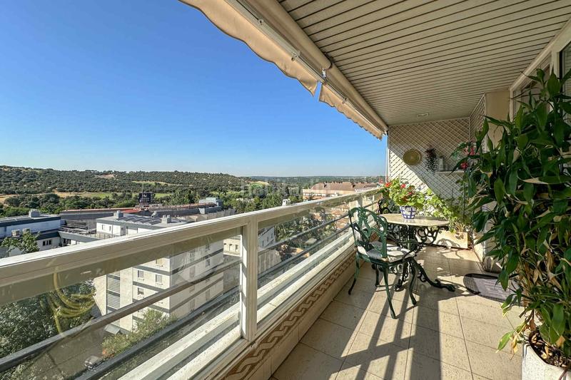Foto d4bd3f36-1693-40fb-8a8d-e4741062c8ef. Appartement avec chauffage piscine dans Fuentelarreina Madrid