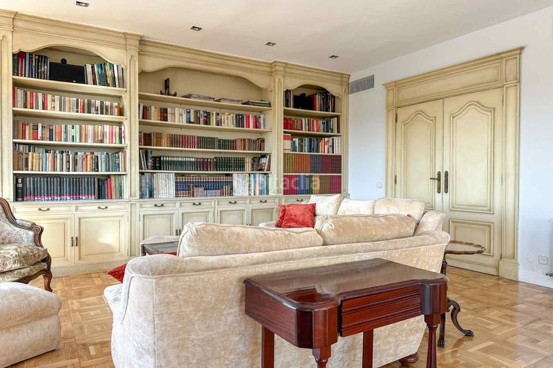 Foto e0f369f3-2808-457c-a980-5b3a519e9bcb. Appartement avec chauffage piscine dans Fuentelarreina Madrid