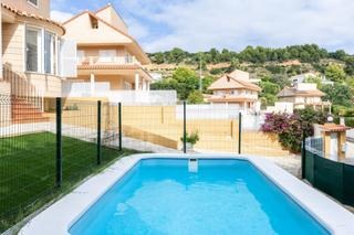 Casa a El Bosque. Chalet en venta  chiva
