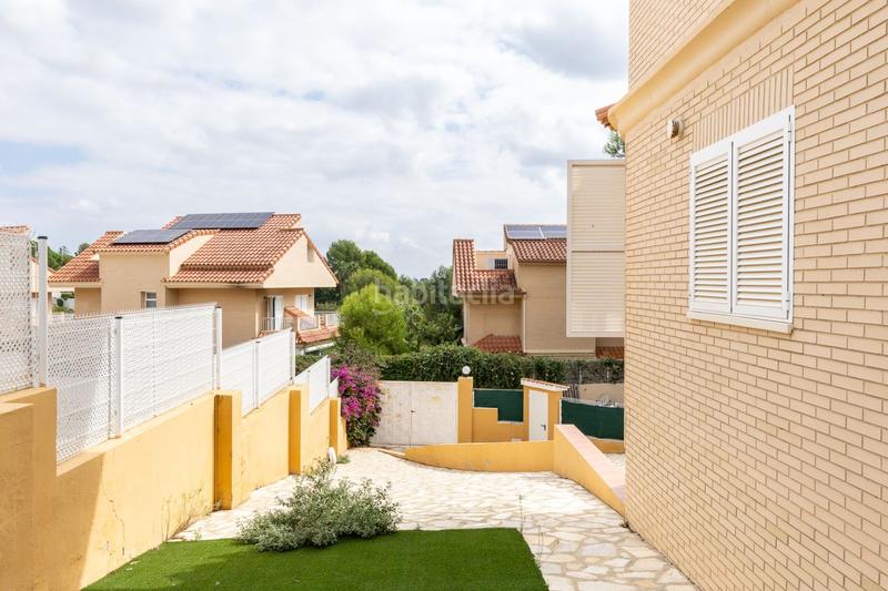 Foto d32fe49e-262c-4a4e-8d44-473044d74611. Casa amb calefacció piscina a El Bosque Chiva