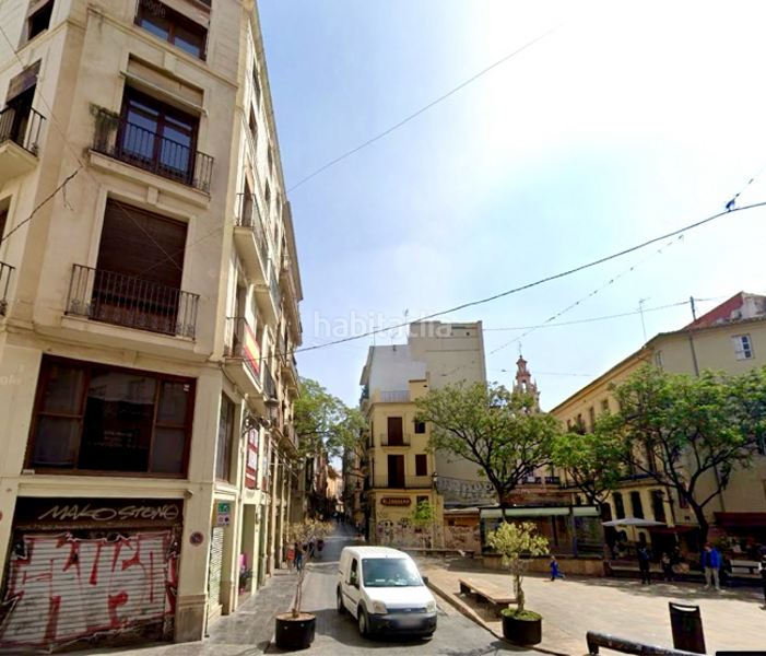 Foto fcaaa898-6b78-4d66-bc52-c1cbbcec1774. Car parking in El Carme Valencia