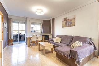 Maison jumelée à Catral. Chalet adosado en venta  catral