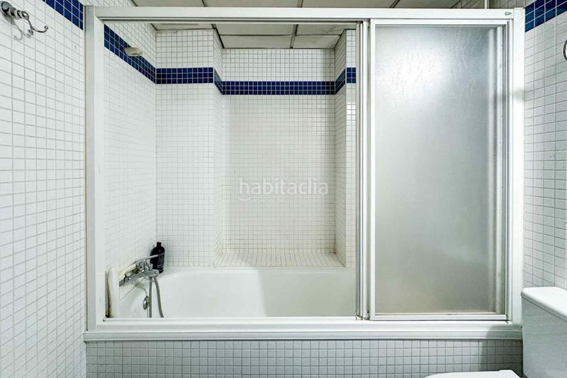 Foto 162b6b79-ae6e-4d13-bbd6-81ba1c13f387. Duplex con riscaldamento piscina in Parque Oeste-Fuente Cisneros Alcorcón