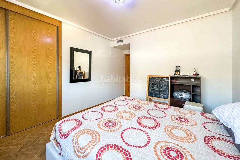 Foto 346623d6-7670-419e-ab14-4915c18bc0fa. Duplex con riscaldamento piscina in Parque Oeste-Fuente Cisneros Alcorcón