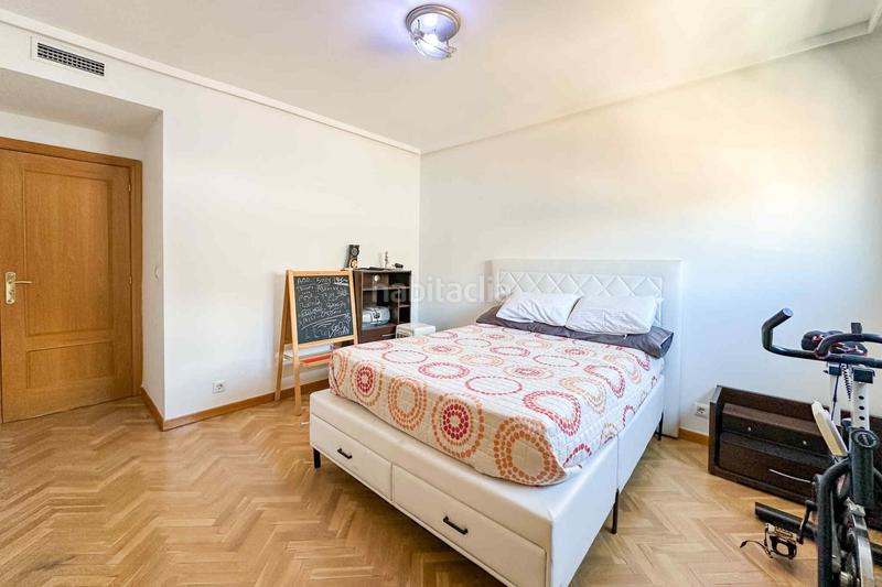 Foto 6d388783-8c2c-4a39-acbb-89ca3e55417f. Duplex con riscaldamento piscina in Parque Oeste-Fuente Cisneros Alcorcón