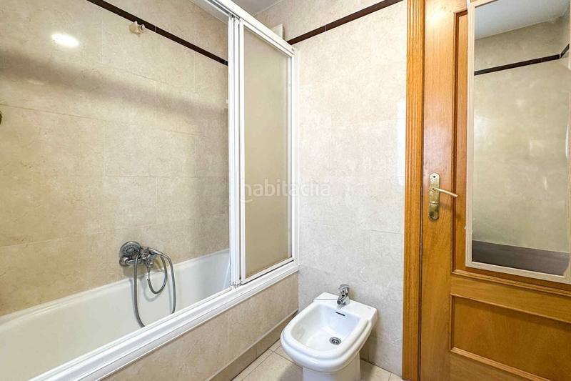 Foto e5d3d75d-2c1a-4599-9671-7afea0ee6caa. Duplex con riscaldamento piscina in Parque Oeste-Fuente Cisneros Alcorcón