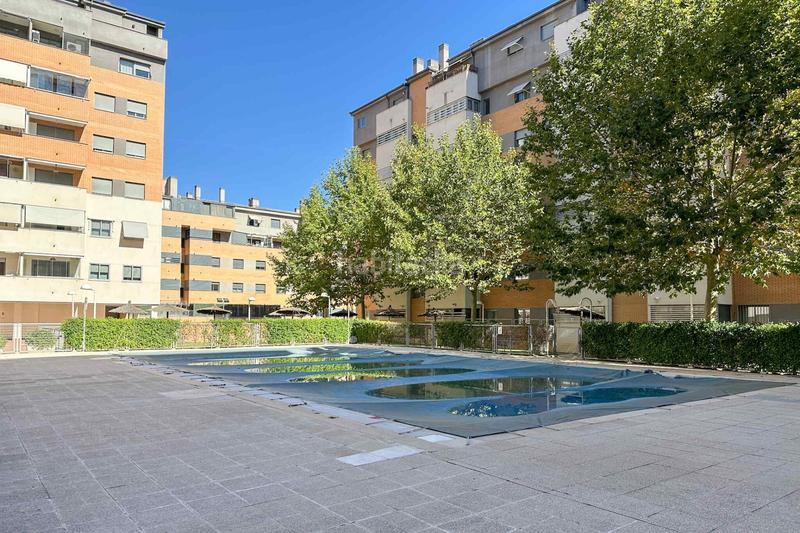 Foto fc3bb19e-34cf-4c6e-956f-3ebd443db08a. Duplex con riscaldamento piscina in Parque Oeste-Fuente Cisneros Alcorcón