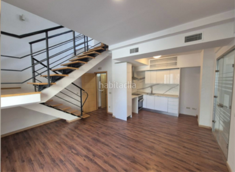 Foto cb7aaee6-aadf-46ac-8c57-d143657651a5. Bureau dans Simancas Madrid